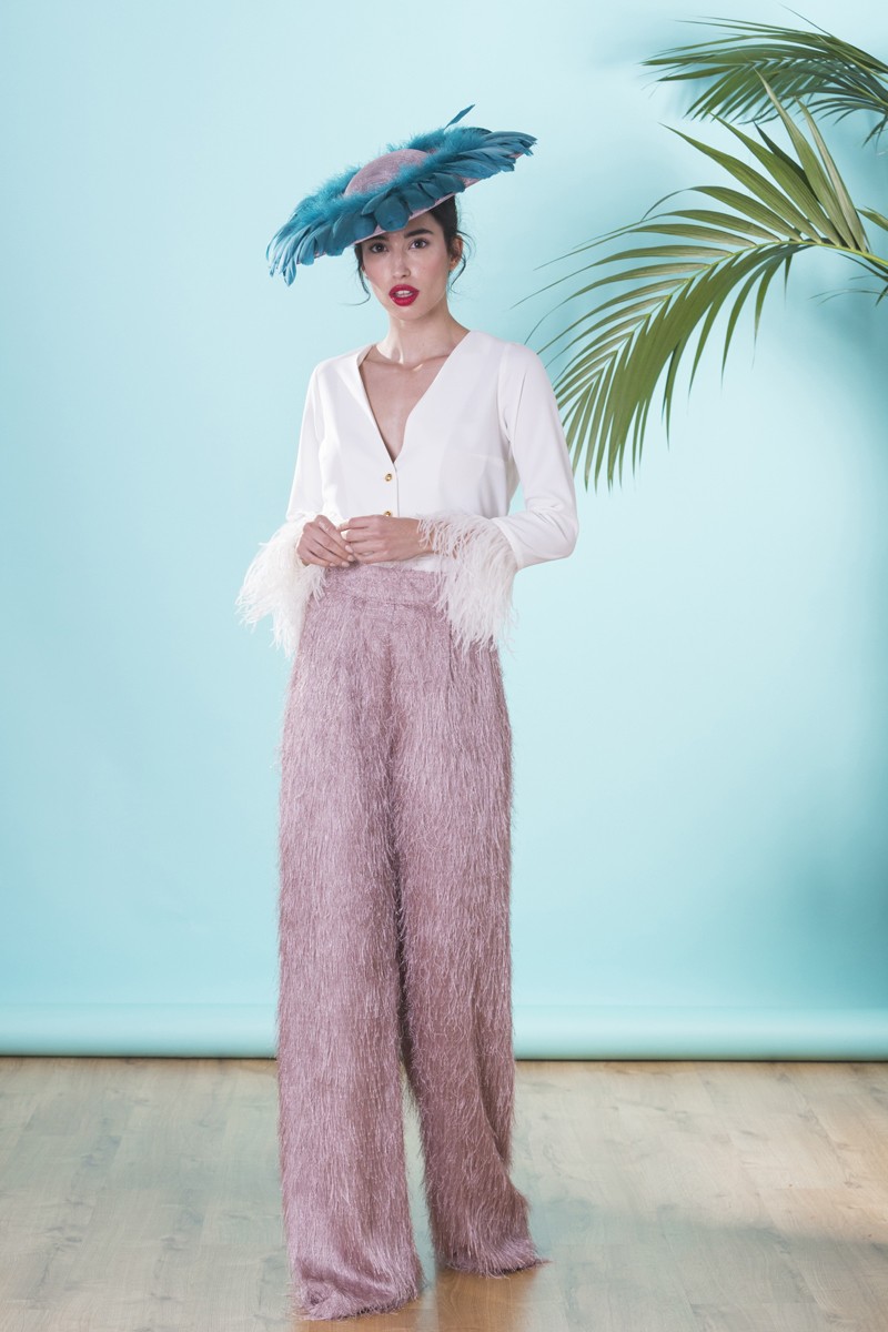 comprar online pantalon de fiesta rosa palo en tejido de flecos con lurex para invitada a boda, bautizo, comunion, graduacion de apparentia online