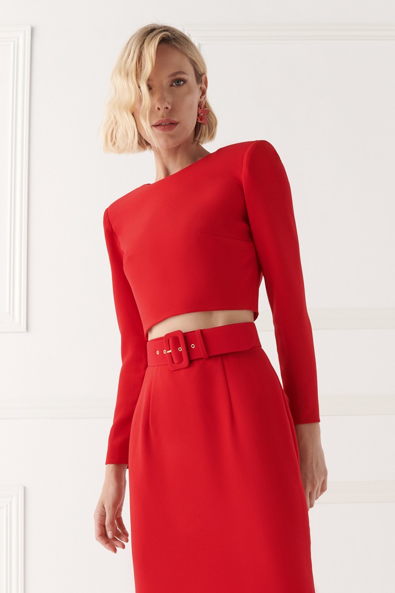 top corto crepe rojo, escote a la caja y manga larga con hombreras para invitada a boda, fiesta, evento, invitadas, shoponline apparentia