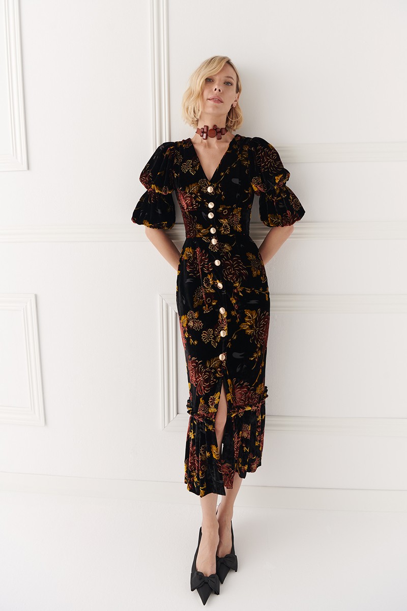 Vestido de fiesta de terciopelo estampado flores  para invitadas boda otoño