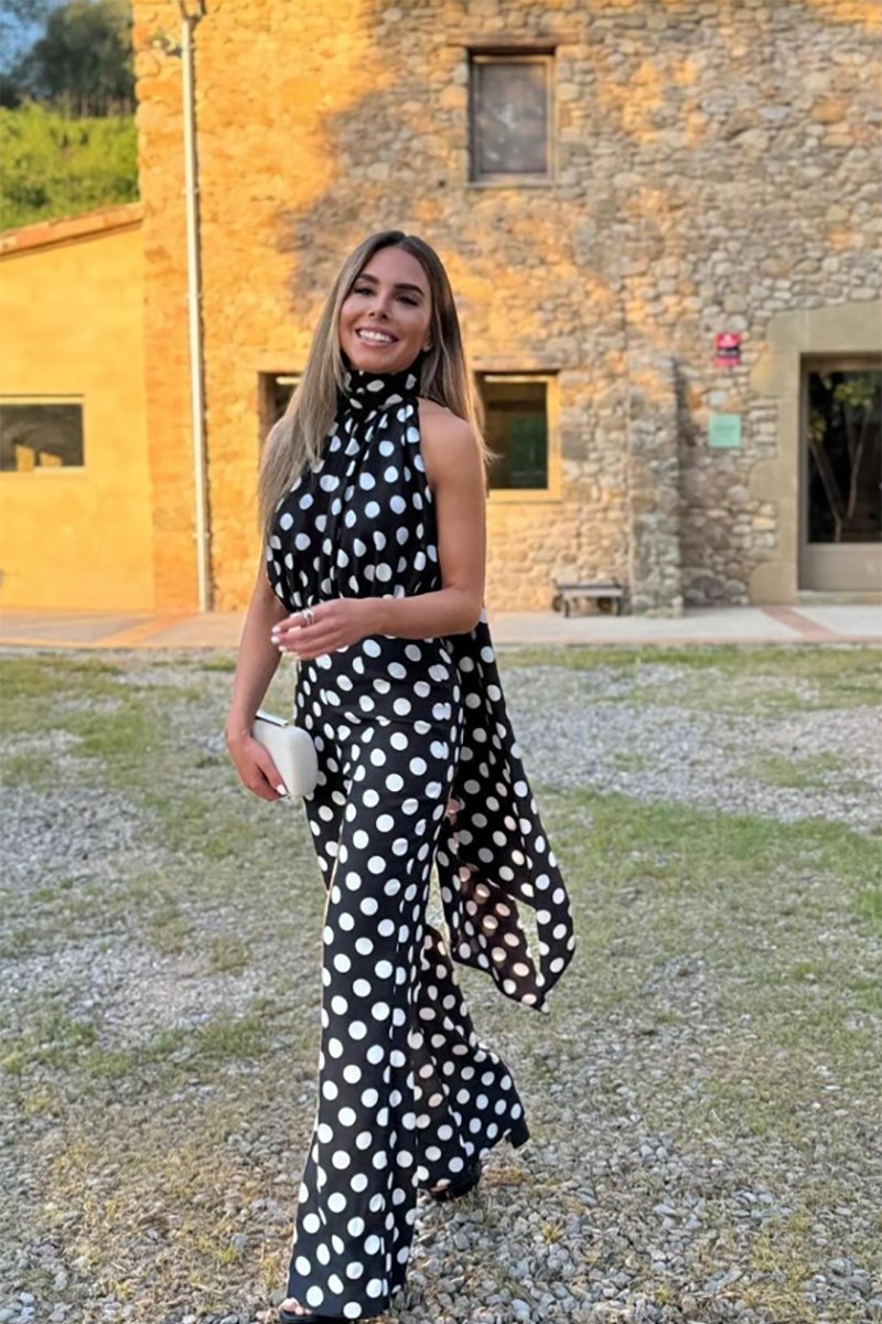 comprar online mono de vestir  blanco y negro lunares cuello halter y lazada pantalon palazzo para invitada a boda, bautizo, mama de comunion, fiesta
